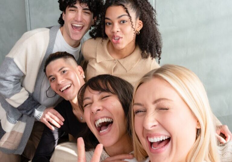 happy friends smiling